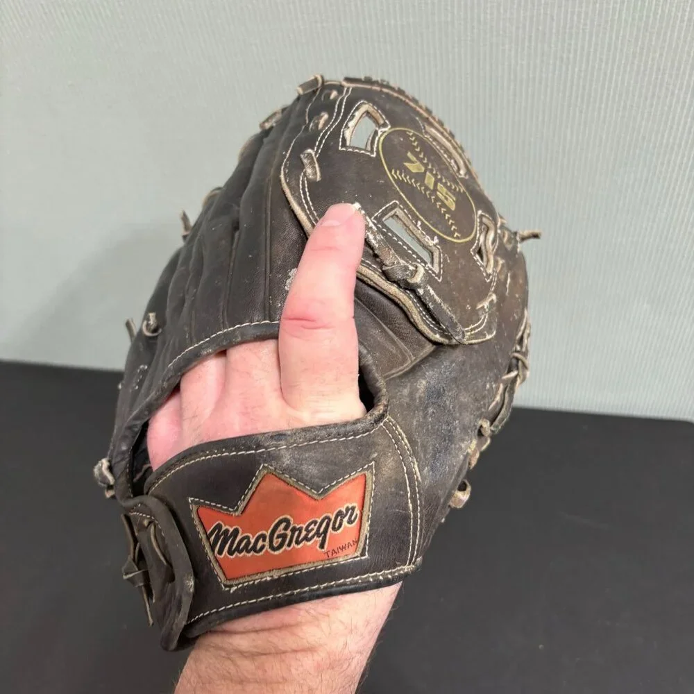 Vintage MacGregor HRKB Hank Aaron All‑Time Home Run King Baseball Glove RHT